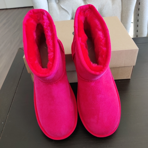 Ugg Kids Classic Mini II Booties Size 6 NIB - Picture 4 of 6